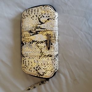 Kenneth Cole Reaction Animal Print Gold Wallet